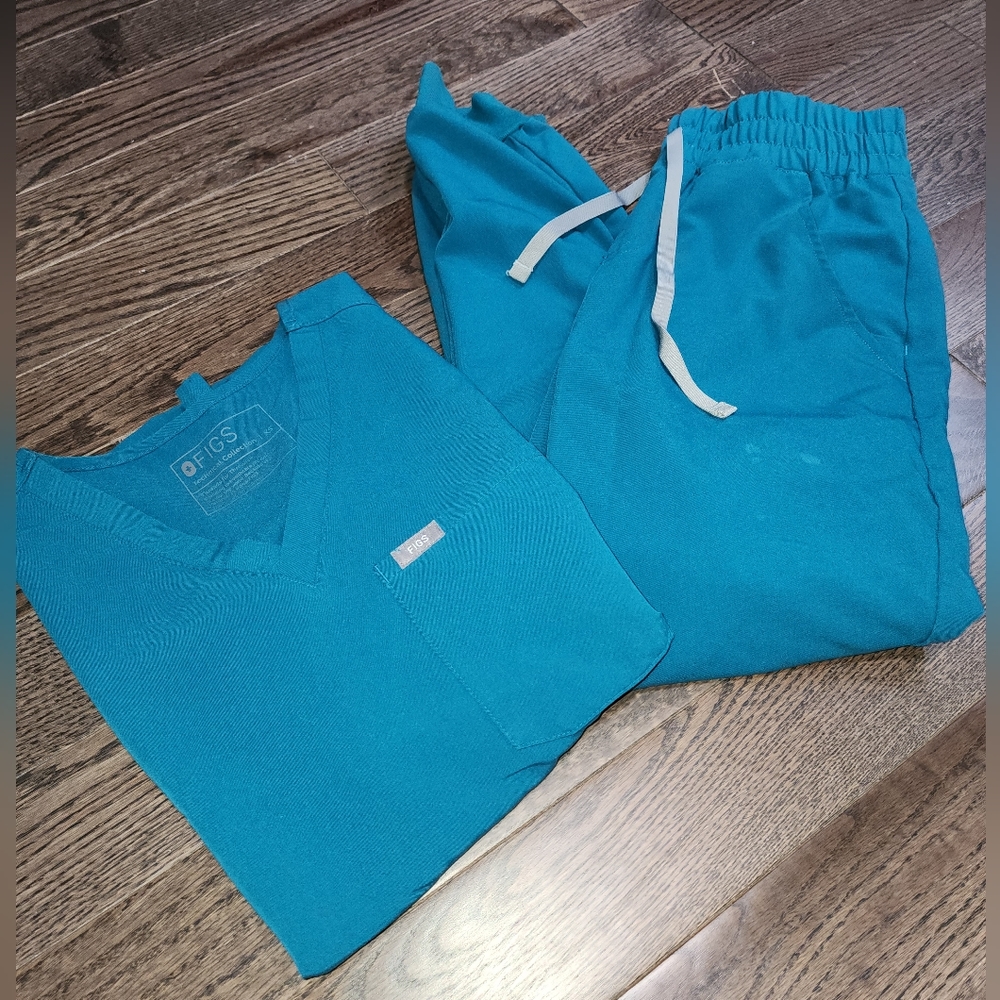 Figs Caribbean Blue Scrubs